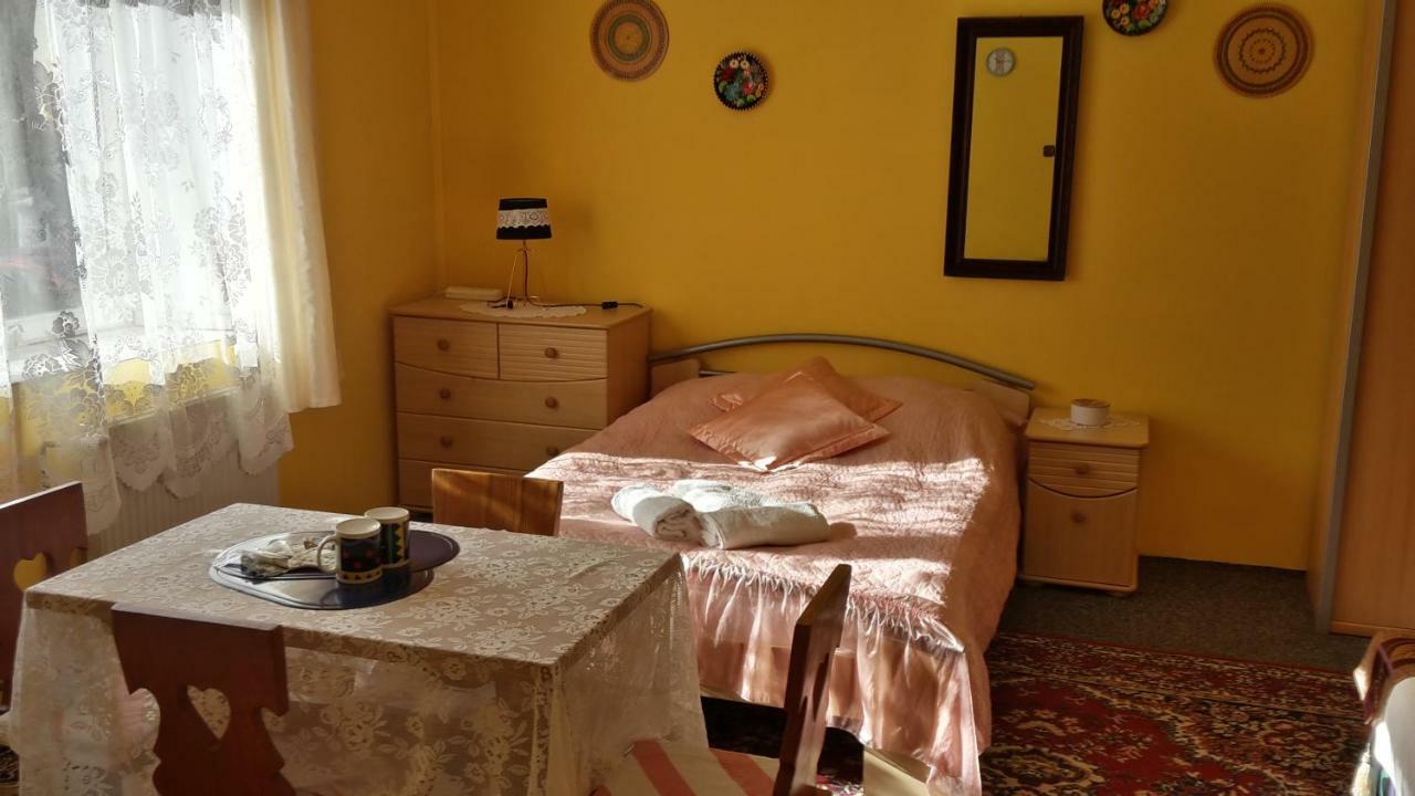 Brzeznica Dom Na Ludowo W Brzeznicy公寓 外观 照片