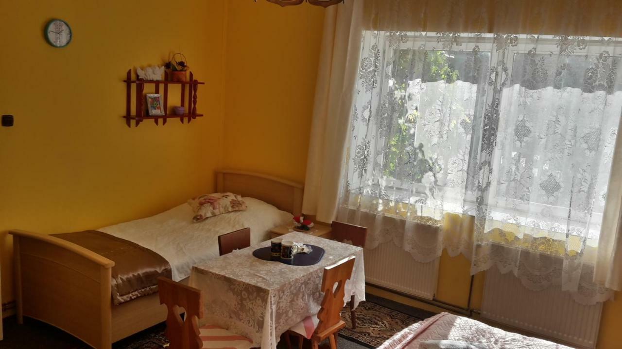 Brzeznica Dom Na Ludowo W Brzeznicy公寓 外观 照片
